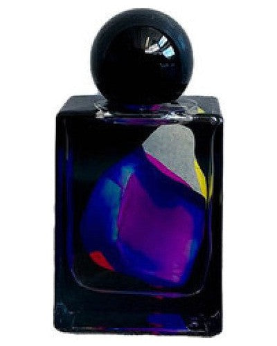 La Folie a Plusieurs Shadow Aspects - premium fragrance for sophisticated tastes.