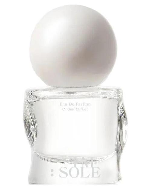 IM : SOLE The Pearl Girl - premium fragrance for sophisticated tastes.